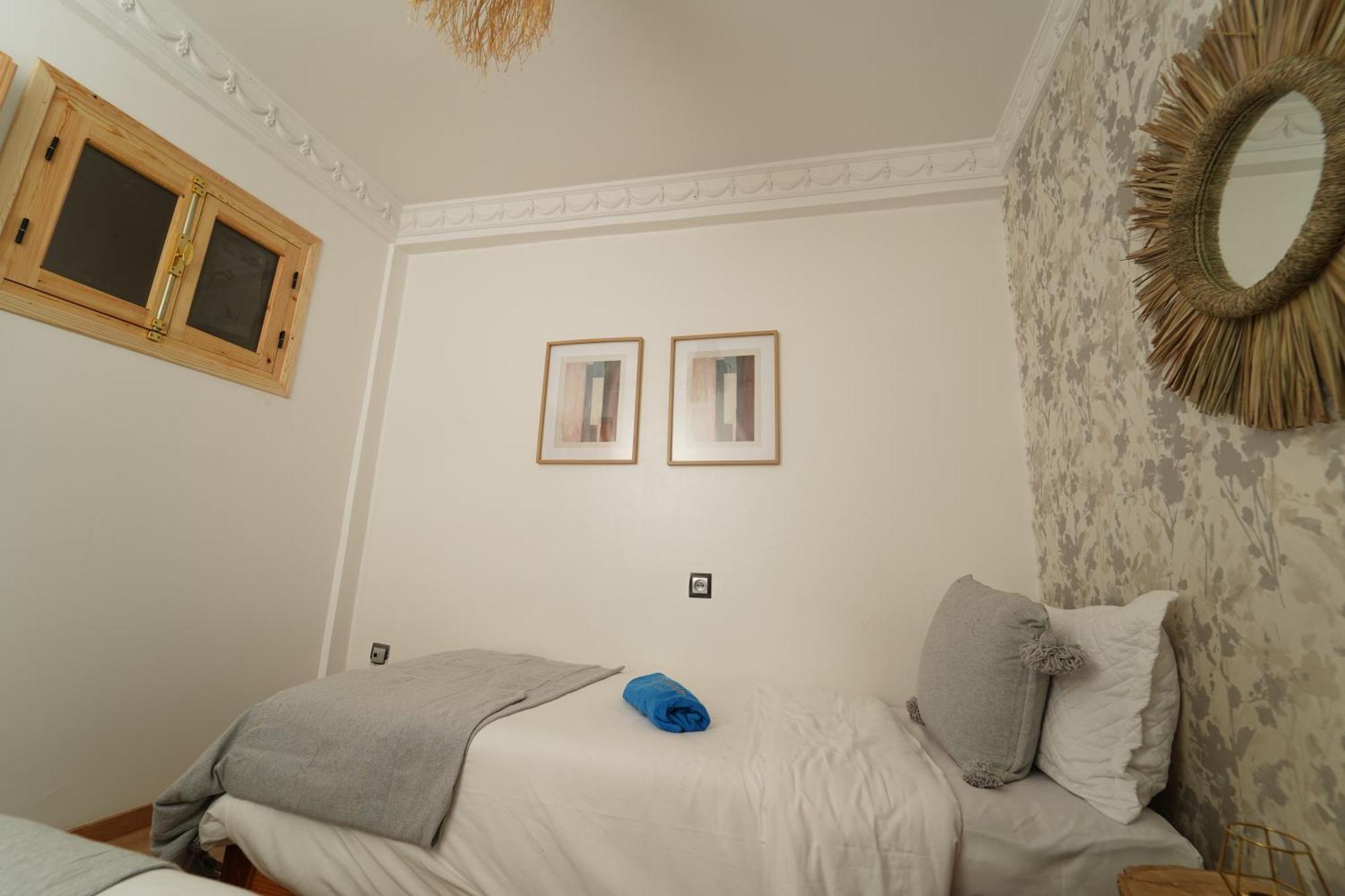 Waves Hunter Surf House Bed & Breakfast อกาดีร์ ภายนอก รูปภาพ
