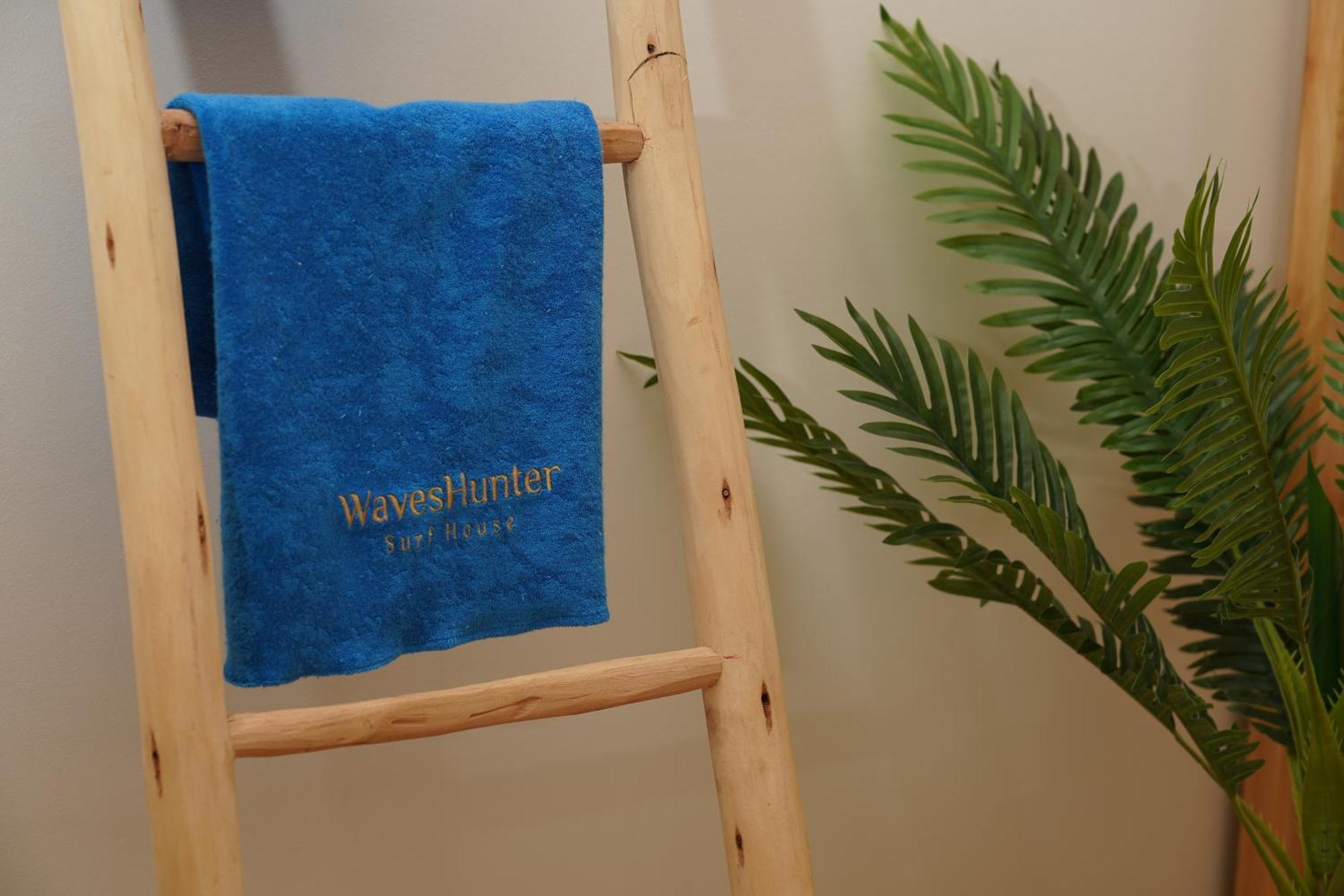 Waves Hunter Surf House Bed & Breakfast อกาดีร์ ภายนอก รูปภาพ